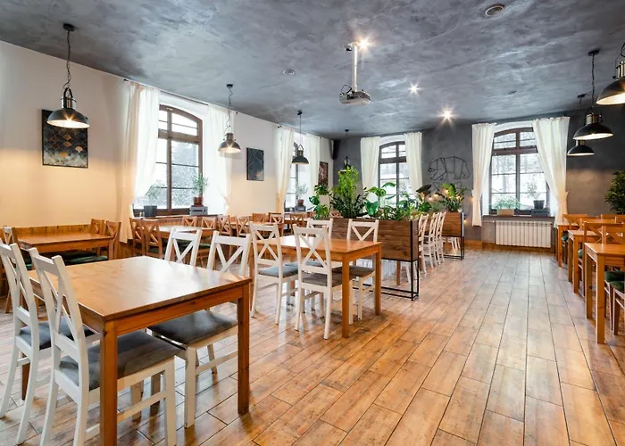 Lesny Dwor Piekarnia Mio Padre Restauracja Mamma Mia Bed & Breakfast 3*