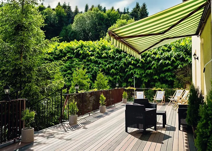 Lesny Dwor Piekarnia Mio Padre Restauracja Mamma Mia Bed & Breakfast Karpacz