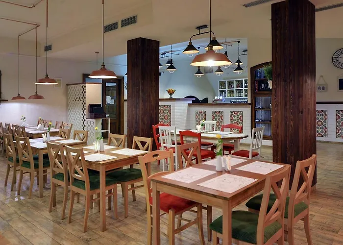 Lesny Dwor Piekarnia Mio Padre Restauracja Mamma Mia 3* كارباش