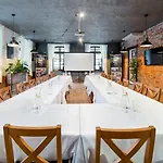 Lesny Dwor Piekarnia Mio Padre Restauracja Mamma Mia לינה וארוחת בוקר 3*
