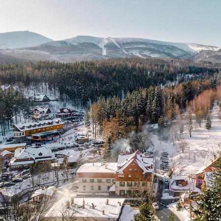 Leśny Dwór Alojamento de Acomodação e Pequeno-almoço 3*