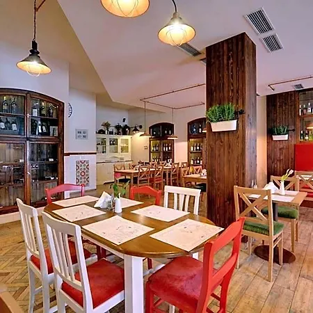 Lesny Dwor Piekarnia Mio Padre Restauracja Mamma Mia 4*