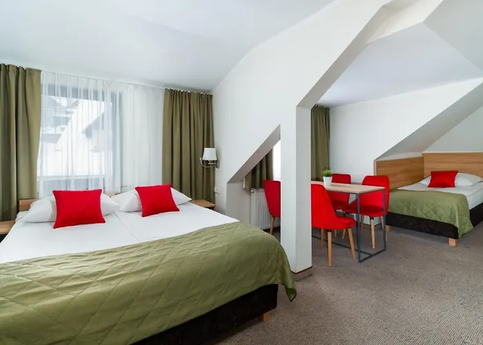 Lesny Dwor Piekarnia Mio Padre Restauracja Mamma Mia Bed and Breakfast 3*