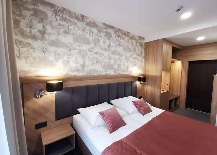 Lesny Dwor Piekarnia Mio Padre Restauracja Mamma Mia Bed & Breakfast Karpacz