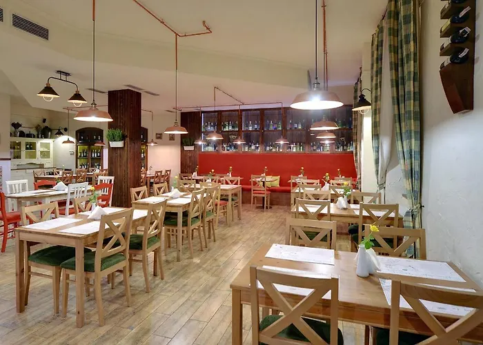 Lesny Dwor Piekarnia Mio Padre Restauracja Mamma Mia Bed & Breakfast